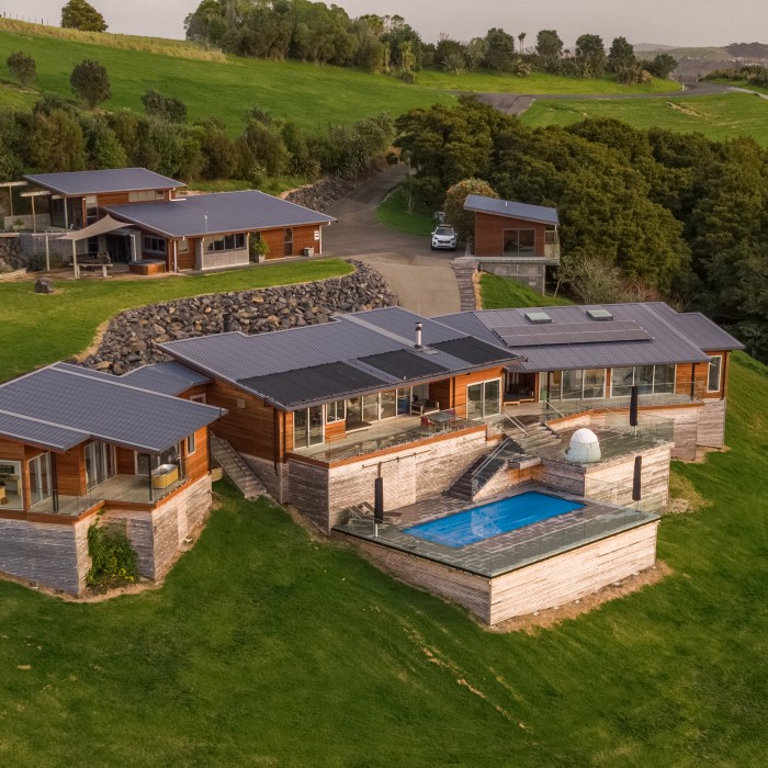 Comfortable Kaipara Harbour home