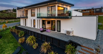 High performance home in CHCH